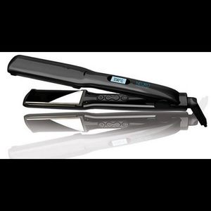 Paul Michell Nero Smooth 1.25” Straightener